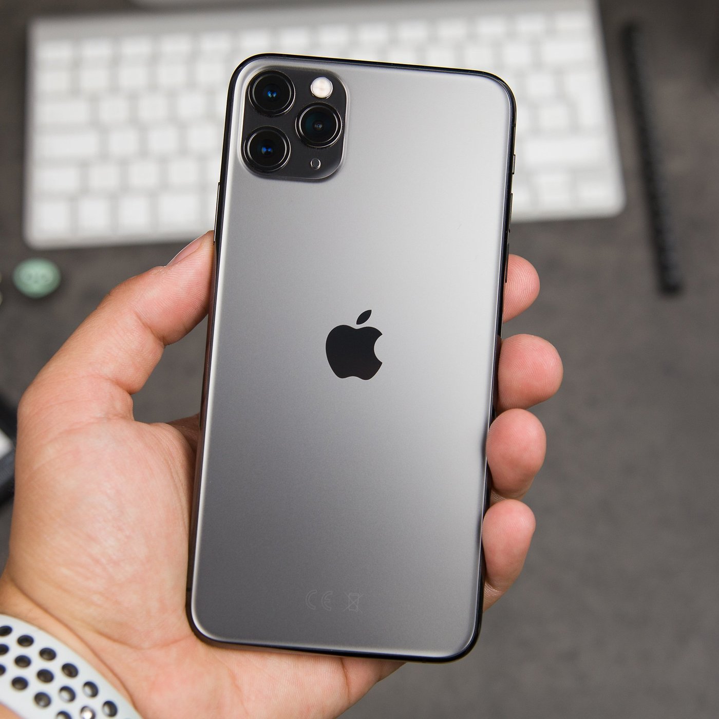 Apple va por su propia antena 5G para los futuros iPhone 12